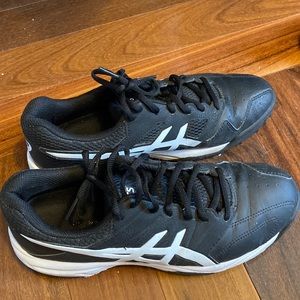 ASICS Women’s Gel Lethal turf shoes